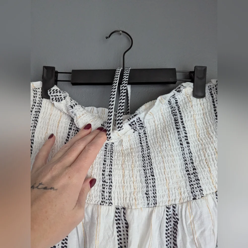 Old Navy XL black, white and gold halter dress mid length 17x39